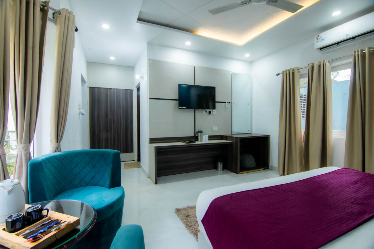 Wildlife Stays by Corbett Treff