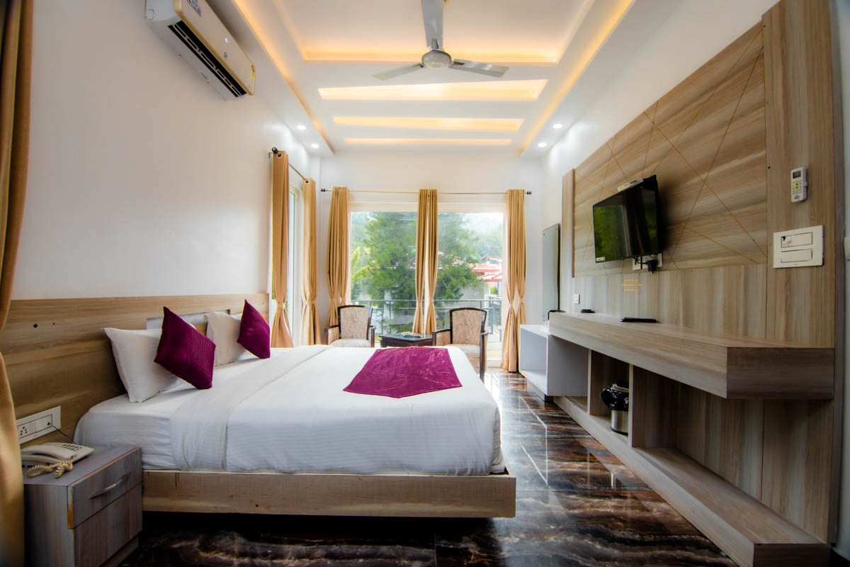 Wildlife Stays by Corbett Treff